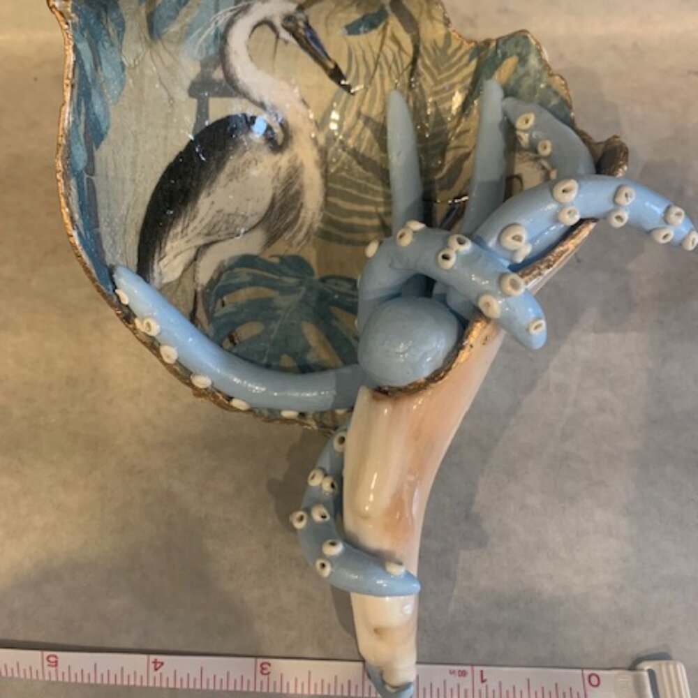 Handmade Shell Art Decor (light blue octopus) - Picture 7 of 7